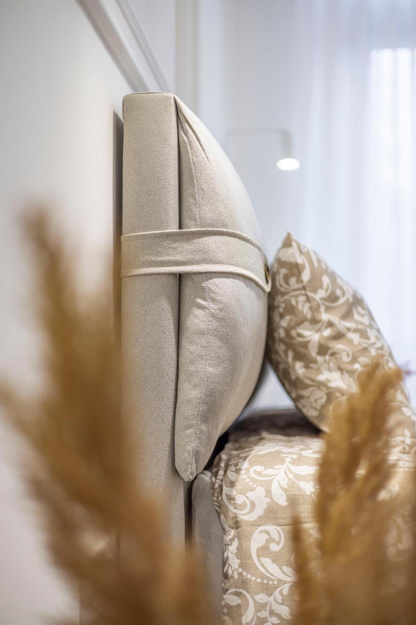 Luxurious Central 4Bedrm 3Bathrm Residence W/ Balcony Budapest Exteriör bild