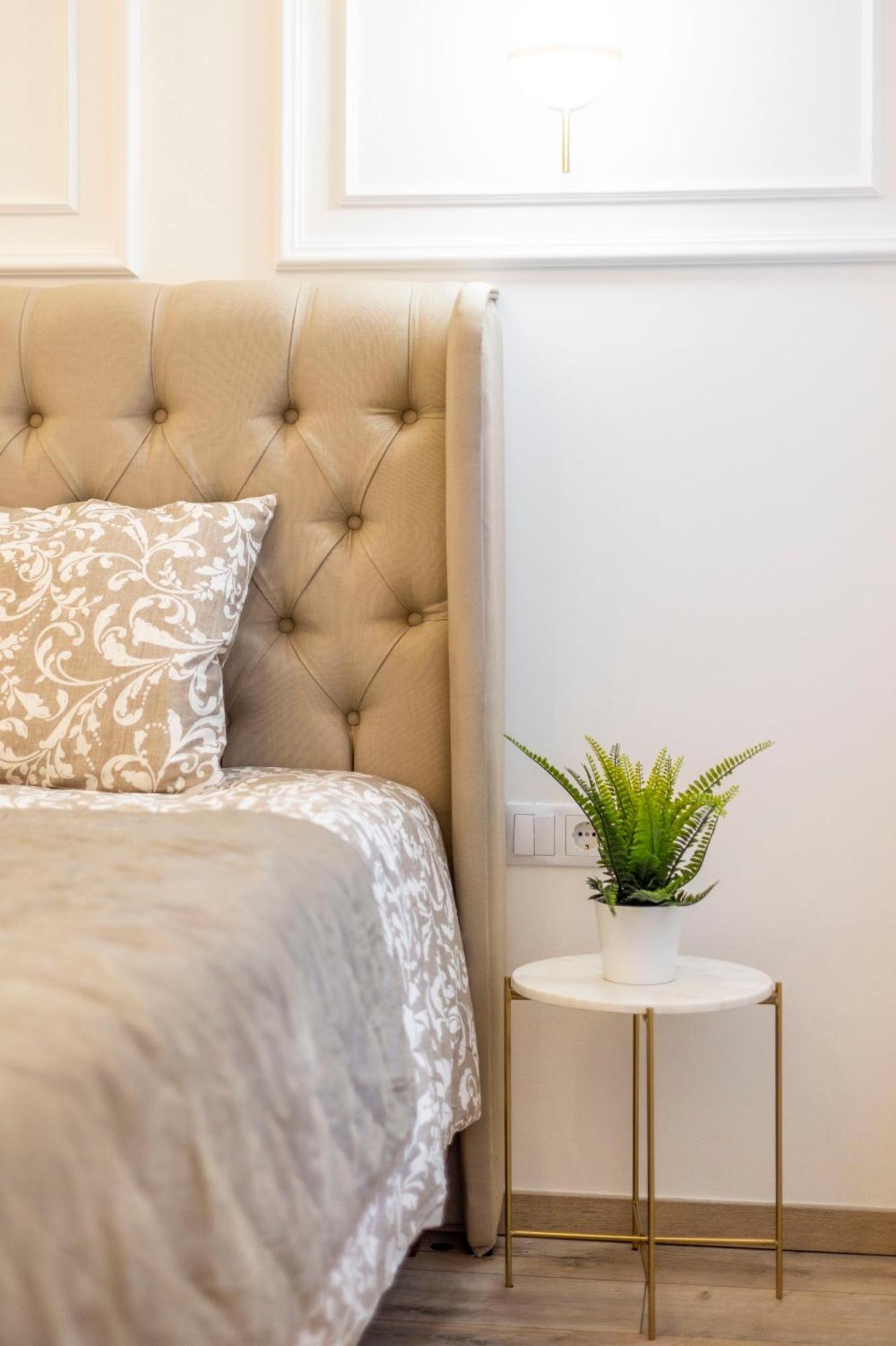 Luxurious Central 4Bedrm 3Bathrm Residence W/ Balcony Budapest Exteriör bild