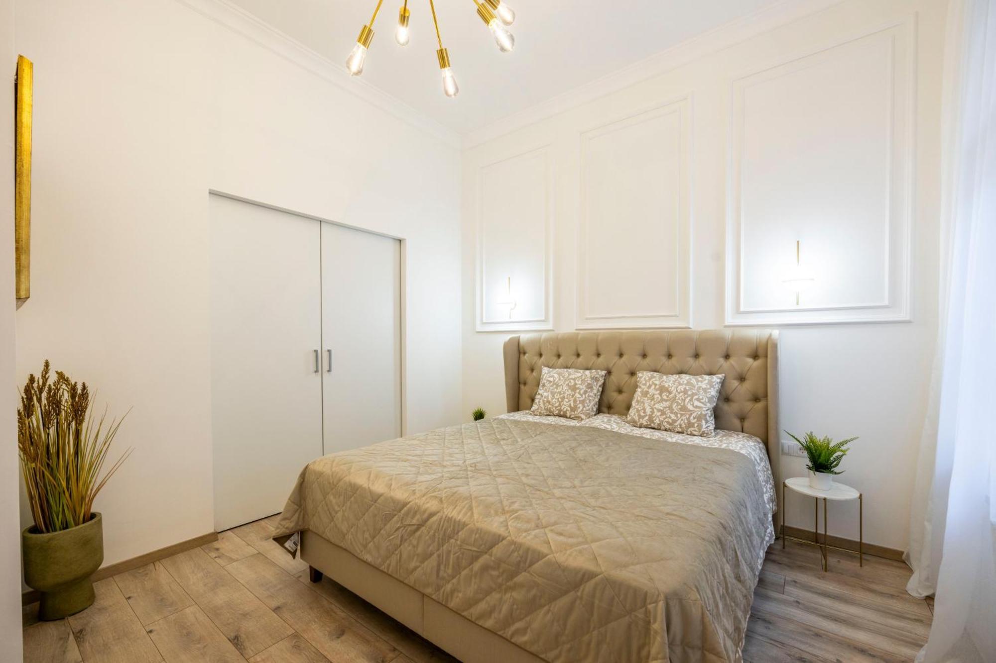 Luxurious Central 4Bedrm 3Bathrm Residence W/ Balcony Budapest Exteriör bild